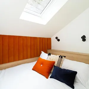 https://the-snug-townhouse.galwayhotelsireland.net